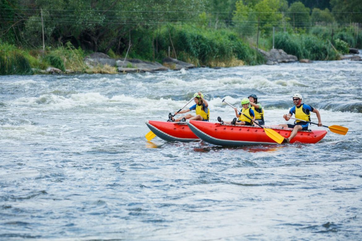 Initier les enfants au rafting en toute sécurité